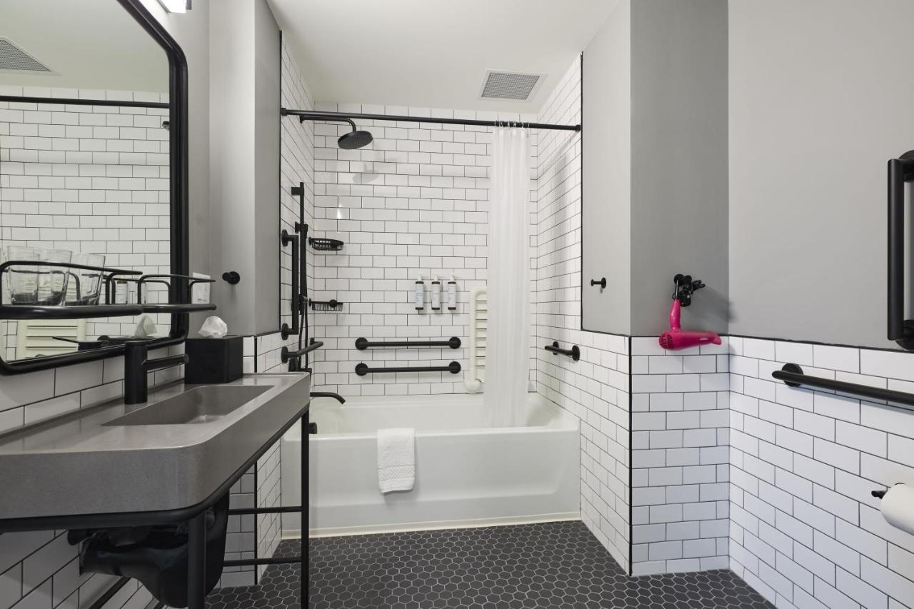 Moxy Charleston Downtown 호텔 외부 사진